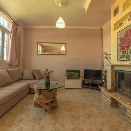 Renovated Spacious Old Wine Cellar *menecrates* Lejlighed Corfu (city)